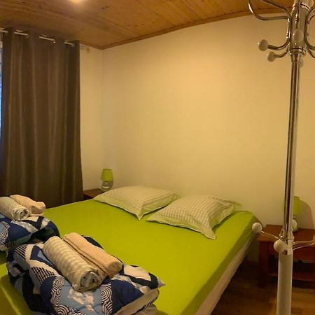Les Chalets Fleurs De France - Kota Saint-Dalmas Esterno foto